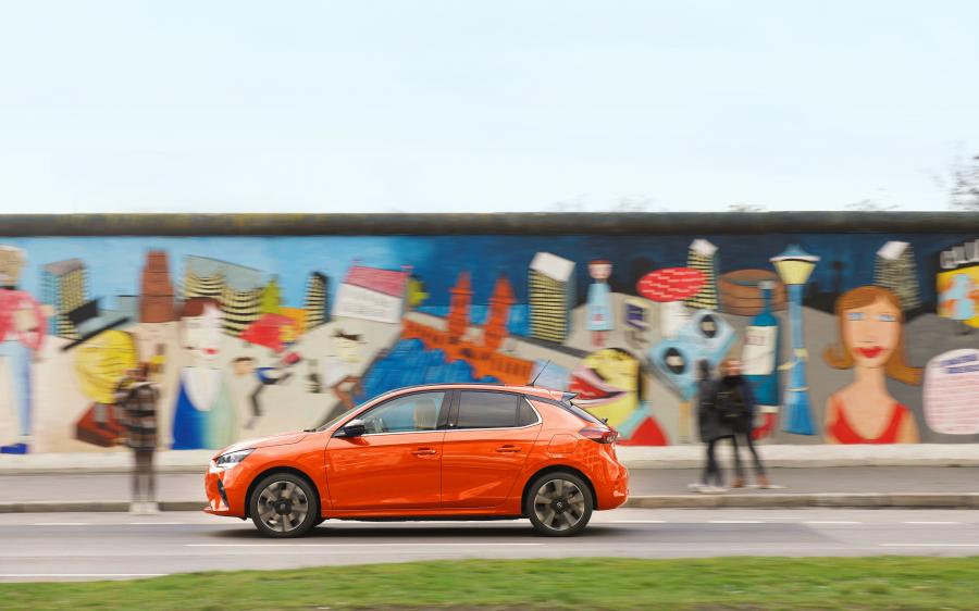  Opel Corsa-e (F) 2019 года  (фото 29 из 45)